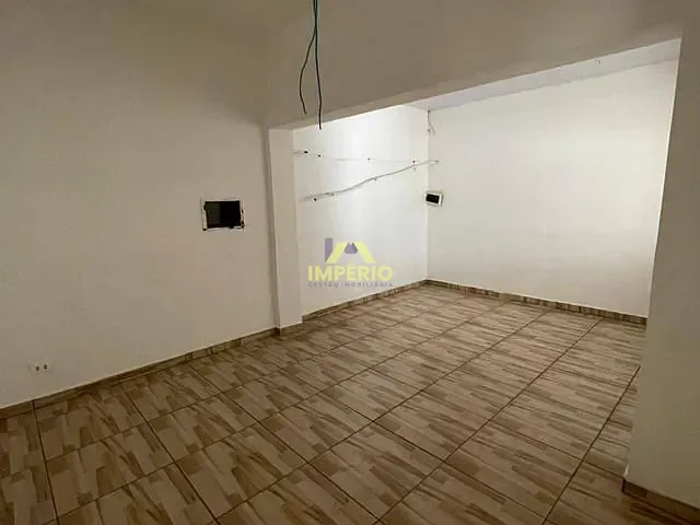 Casa com 537m², para alugar, no bairro Centro em Salto
