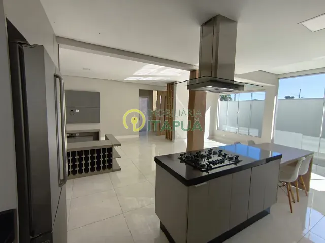 Casa com 256m² 3 quartos e 3 banheiros, para alugar, no bairro Gleba Simon Frazer em Londrina