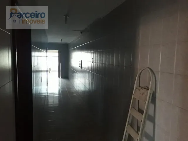 Casa com 300m² 2 quartos e 2 banheiros, à venda, no bairro Jardim Nove de Julho em São Paulo