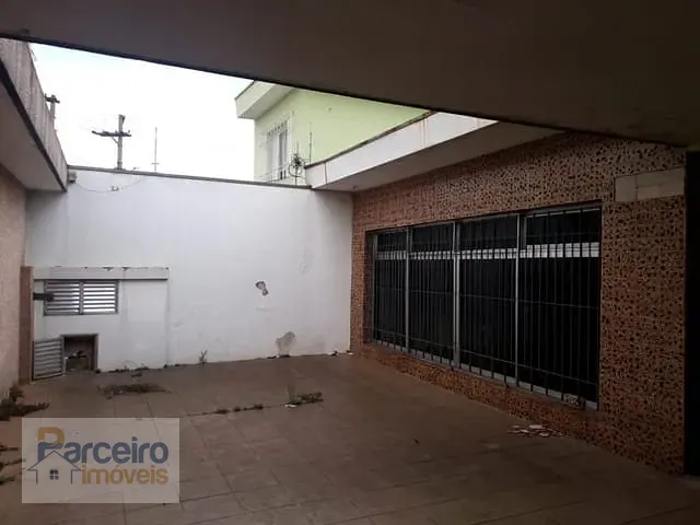 Casa com 300m² 2 quartos e 2 banheiros, à venda, no bairro Jardim Nove de Julho em São Paulo