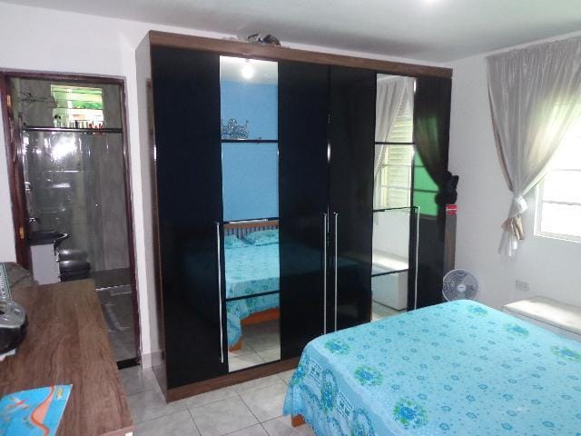 Casa com 165m² 2 quartos e 3 banheiros, à venda, no bairro Jardim Leonor em Cotia
