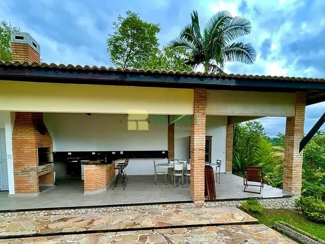 Casa com 3621m² 4 quartos e 2 banheiros, à venda ou para alugar, no bairro Bosque dos Eucaliptos em São José dos Campos