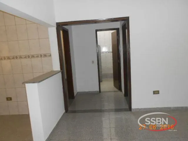 Casa 2 quartos e 1 banheiro, para alugar, no bairro Jardim Éden em Nova Odessa