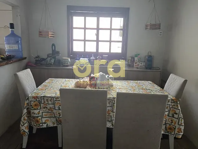 Casa 5 quartos e 2 banheiros, à venda, no bairro Fragata em Pelotas