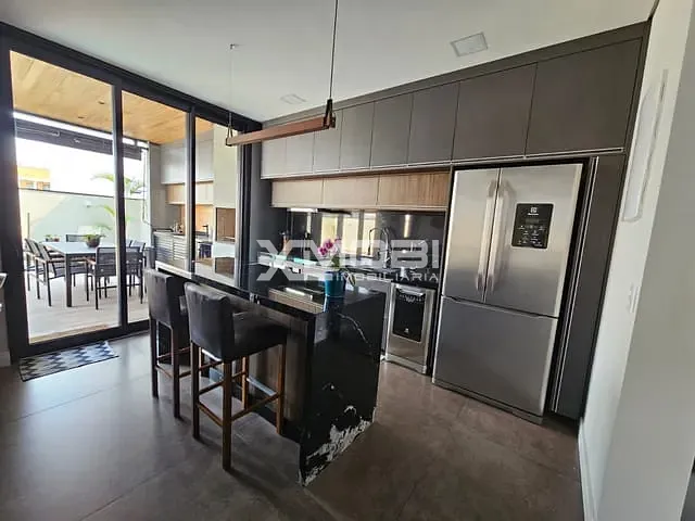 Casa com 250m² 3 quartos e 4 banheiros, à venda, no bairro Loteamento Reserva Ermida em Jundiaí