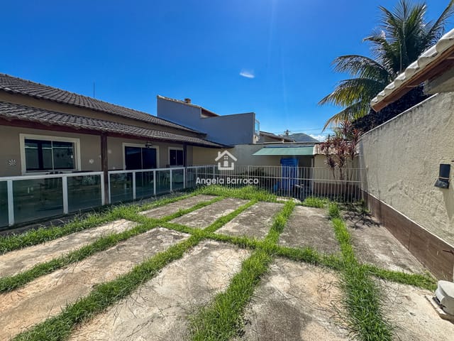Casa 2 quartos e 3 banheiros, à venda, no bairro Jardim Atlântico Central (Itaipuaçu) em Maricá