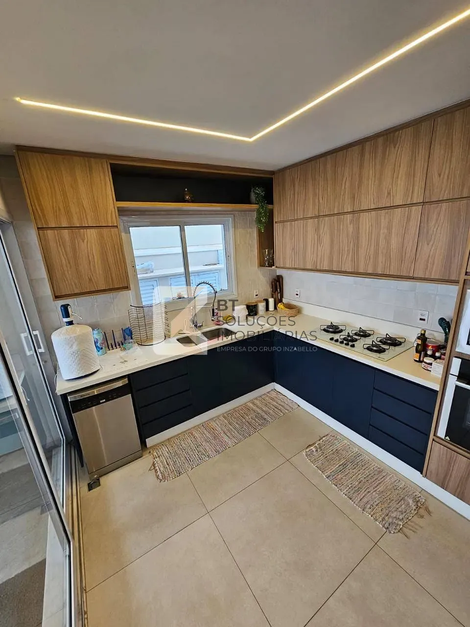 Casa, 3 quartos, 218 m² - Foto 3