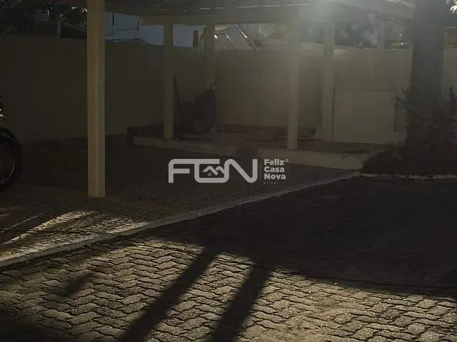 Casa 2 quartos e 2 banheiros, à venda, no bairro Guarajuba (Monte Gordo) em Camaçari