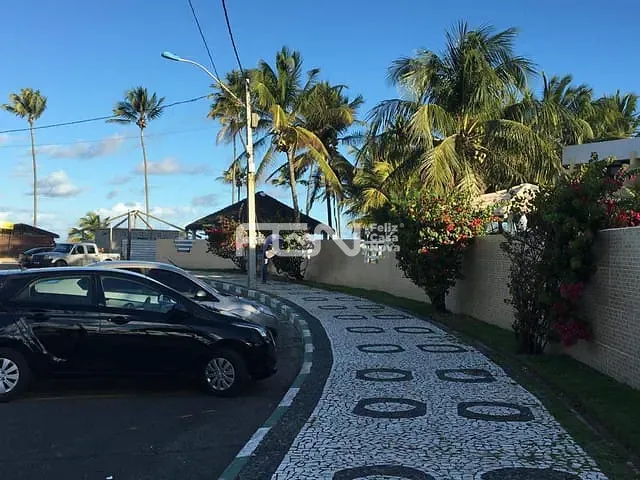 Casa 2 quartos e 2 banheiros, à venda, no bairro Guarajuba (Monte Gordo) em Camaçari