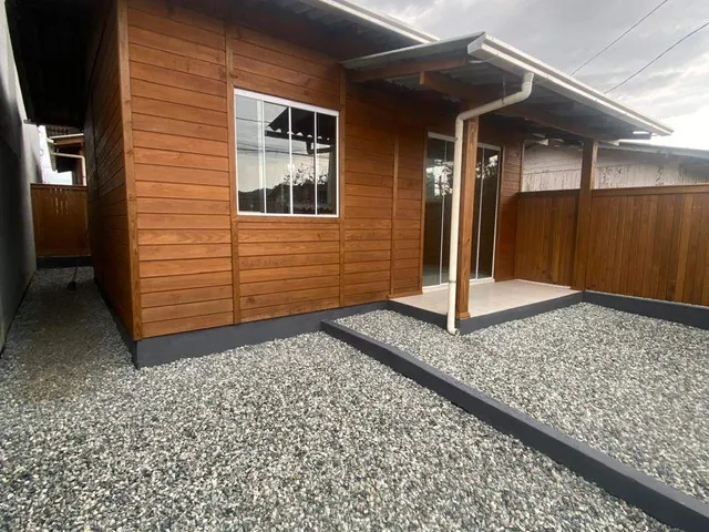 Casa 2 quartos e 1 banheiro, para alugar, no bairro Cidade Nova em Itajaí