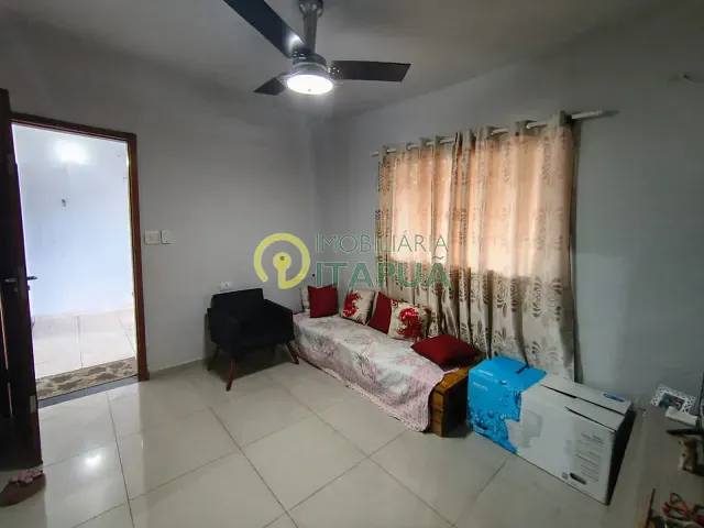 Casa com 200m² 4 quartos e 2 banheiros, à venda, no bairro Residencial Abussafe em Londrina