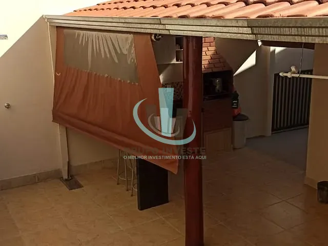 Casa com 260m² 2 quartos e 3 banheiros, à venda, no bairro JARDIM CRUZEIRO DO SUL I E II em ARARAQUARA