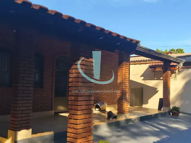 Casa com 260m² 2 quartos e 3 banheiros, à venda, no bairro JARDIM CRUZEIRO DO SUL I E II em ARARAQUARA