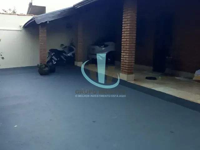 Casa com 260m² 2 quartos e 3 banheiros, à venda, no bairro JARDIM CRUZEIRO DO SUL I E II em ARARAQUARA