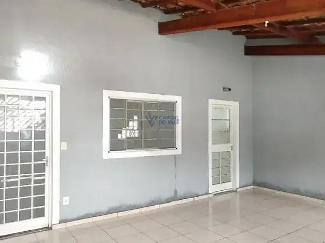 Casa 2 quartos e 2 banheiros, à venda, no bairro Jardim Nova Flórida em São José dos Campos