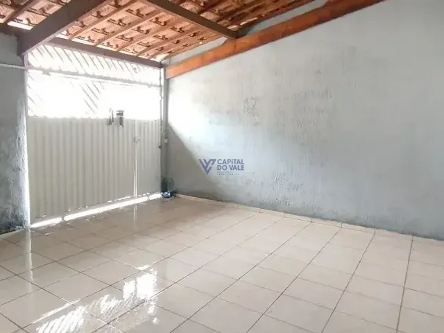 Casa 2 quartos e 2 banheiros, à venda, no bairro Jardim Nova Flórida em São José dos Campos