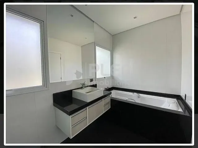Casa com 488m² 4 quartos e 6 banheiros, à venda, no bairro Tamboré em Barueri