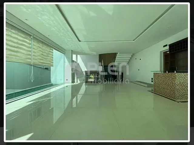 Casa com 488m² 4 quartos e 6 banheiros, à venda, no bairro Tamboré em Barueri
