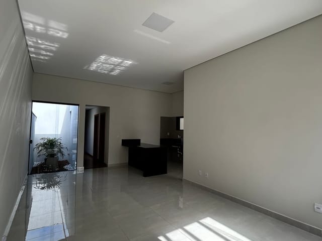 Casa com 243m² 4 quartos e 1 banheiro, à venda, no bairro Novo Santos Dumont em Lagoa Santa