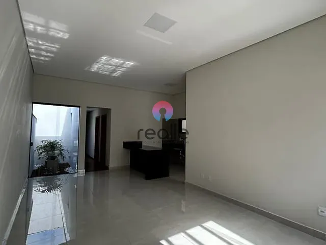 Casa com 243m² 4 quartos e 1 banheiro, à venda, no bairro Novo Santos Dumont em Lagoa Santa