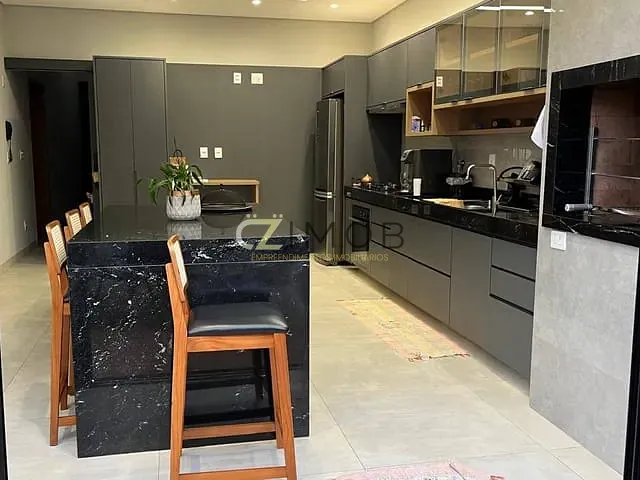 Casa com 250m² 3 quartos e 5 banheiros, à venda, no bairro Recreio das Acacias em Ribeirão Preto