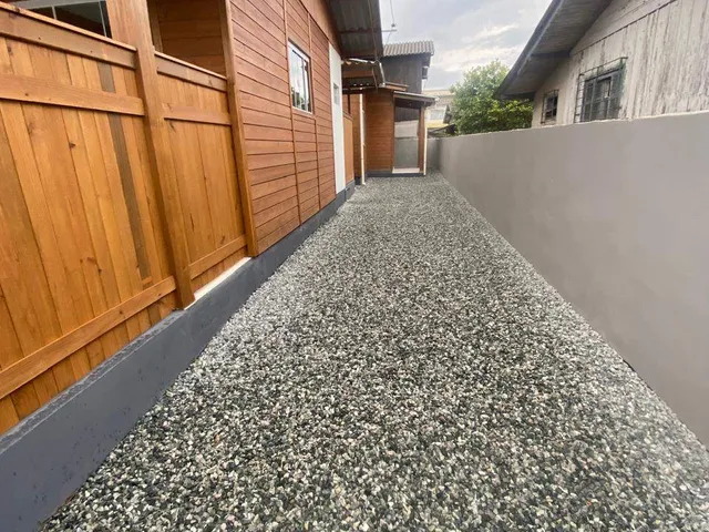Casa 2 quartos e 1 banheiro, para alugar, no bairro Cidade Nova em Itajaí