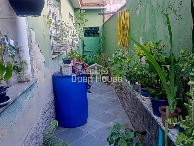 Casa com 90m² 3 quartos e 2 banheiros, à venda, no bairro Colônia Santo Antônio em Barra Mansa