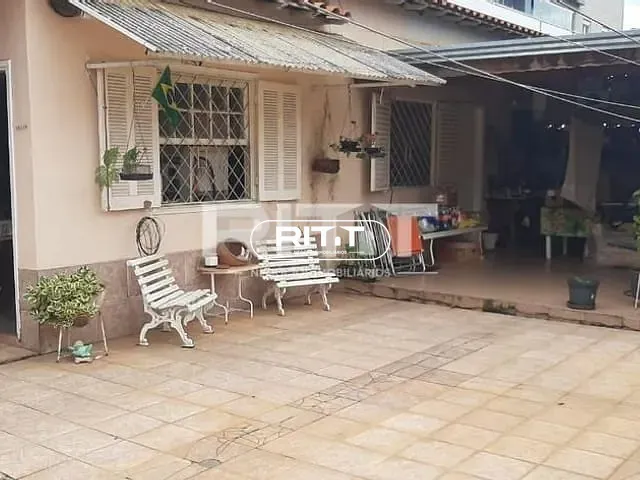 Casa com 337m² 4 quartos e 2 banheiros, à venda, no bairro Vila Itapura em Campinas