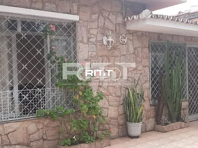 Casa com 337m² 4 quartos e 2 banheiros, à venda, no bairro Vila Itapura em Campinas