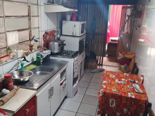 Casa com 200m² 3 quartos e 2 banheiros, à venda, no bairro Três Vendas em Pelotas
