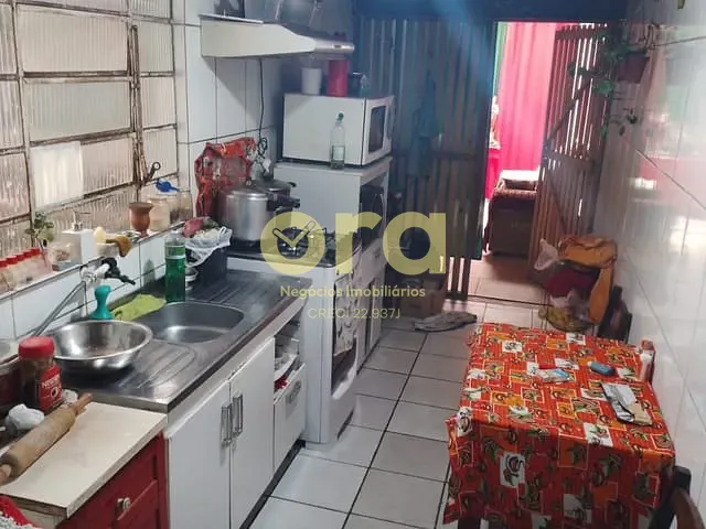 Casa com 200m² 3 quartos e 2 banheiros, à venda, no bairro Três Vendas em Pelotas