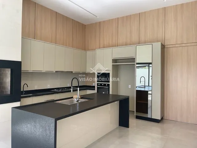 Casa com 1m² 3 quartos e 1 banheiro, à venda, no bairro Condomínio Residencial Platini Urban Park em Sinop