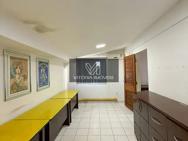 Casa à venda, no bairro Barro Vermelho em Vitória