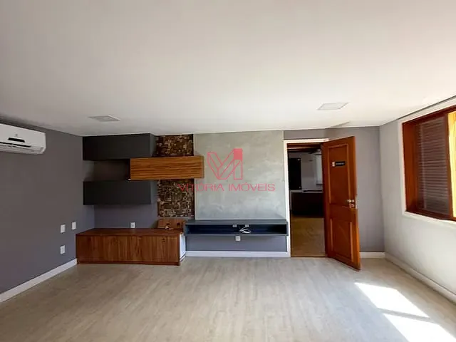 Casa à venda, no bairro Barro Vermelho em Vitória