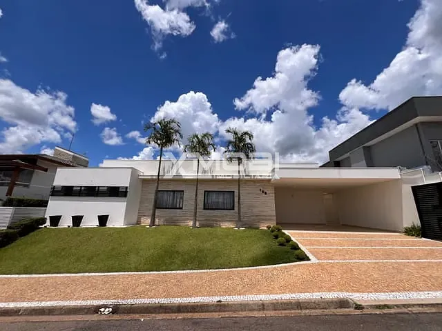 Casa com 600m² 4 quartos e 5 banheiros, à venda, no bairro Parque das Laranjeiras em Itatiba