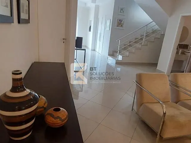 Casa com 360m² 5 quartos e 6 banheiros, à venda, no bairro Vila Suíça em Indaiatuba