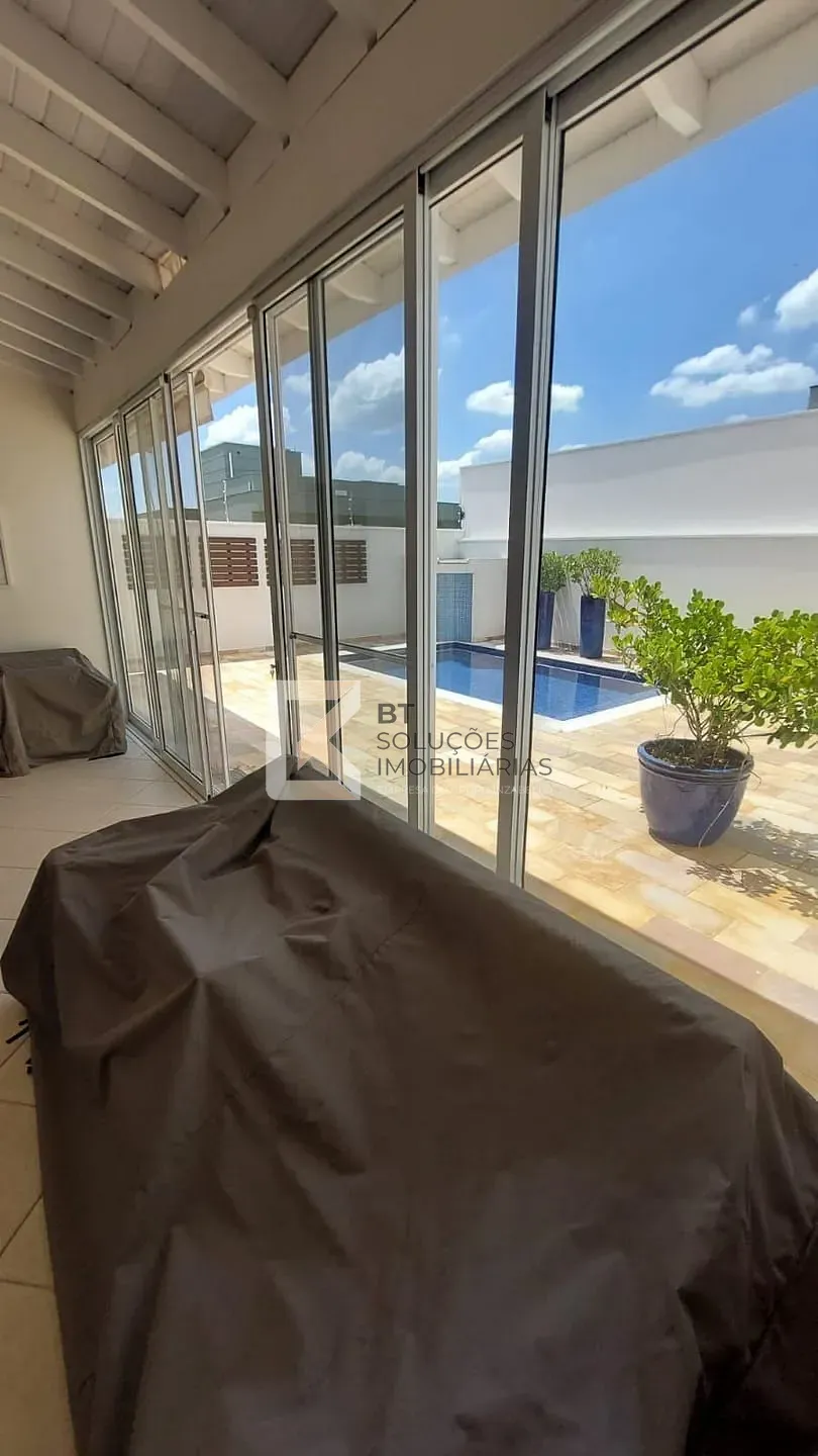 Casa, 5 quartos, 365 m² - Foto 1