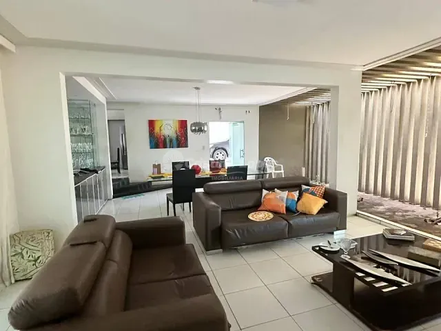 Casa com 1050m² 6 quartos e 3 banheiros, à venda, no bairro Ininga em Teresina