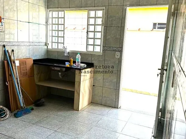 Casa com 180m², à venda, no bairro Jardim Maria Amélia em Jacareí