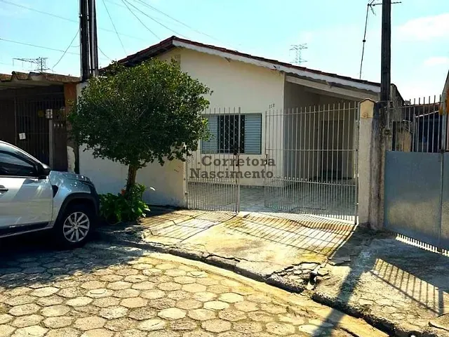 Casa com 180m², à venda, no bairro Jardim Maria Amélia em Jacareí