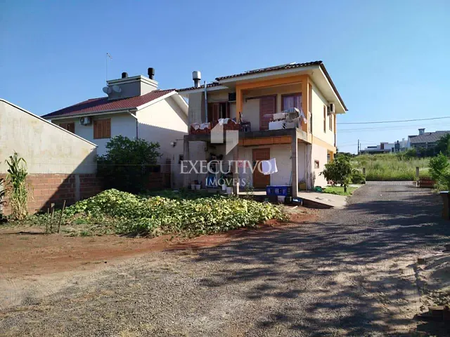 Casa 3 quartos e 2 banheiros, à venda, no bairro Dom Pedro II em Arroio do Meio