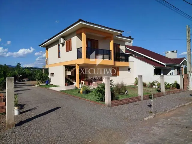 Casa 3 quartos e 2 banheiros, à venda, no bairro Dom Pedro II em Arroio do Meio