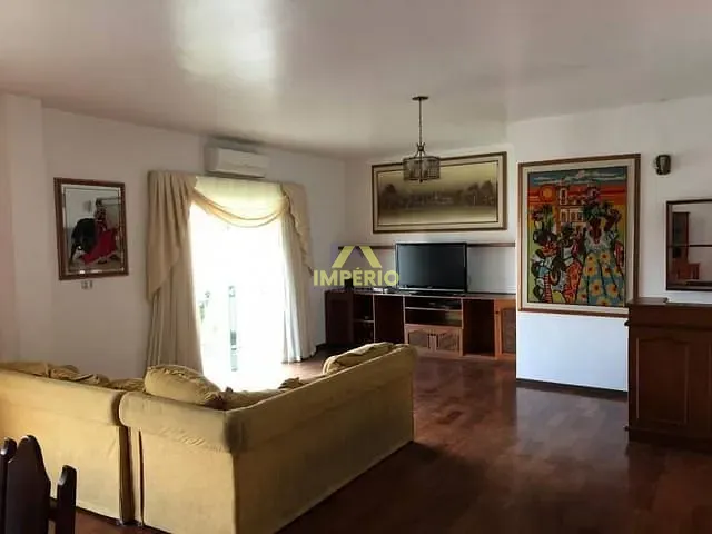 Casa com 359m² 3 quartos e 3 banheiros, à venda, no bairro Centro em Salto