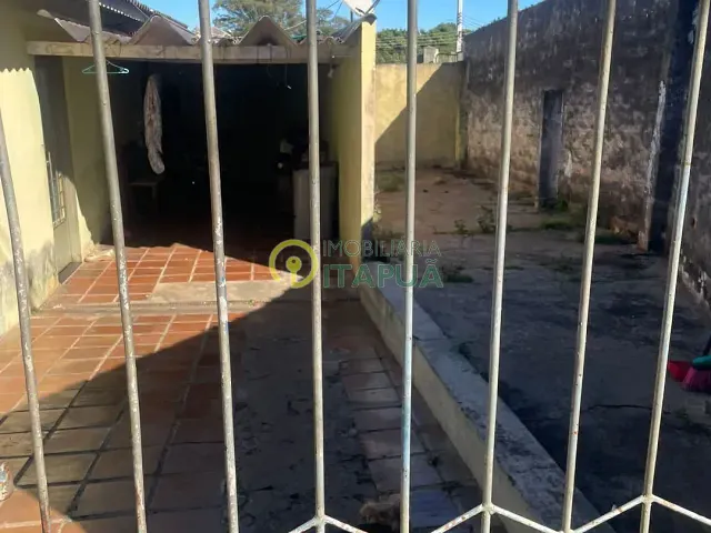 Casa com 253m² 2 quartos e 1 banheiro, à venda, no bairro Roseira em Londrina