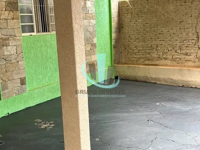 Casa com 302m² 3 quartos e 3 banheiros, à venda, no bairro VILA XAVIER (VILA XAVIER) em ARARAQUARA