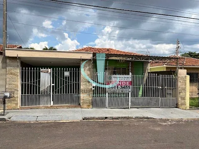 Casa com 302m² 3 quartos e 3 banheiros, à venda, no bairro VILA XAVIER (VILA XAVIER) em ARARAQUARA