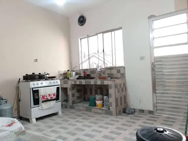 Casa com 125m² 3 quartos e 1 banheiro, à venda ou para alugar, no bairro Jardim Zaira em Mauá