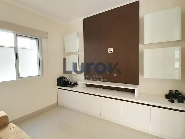 Casa com 450m² 3 quartos e 4 banheiros, para alugar, no bairro Jardim Europa em Valinhos