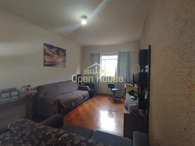 Casa com 455m² 7 quartos e 3 banheiros, à venda, no bairro Jardim Amália em Volta Redonda