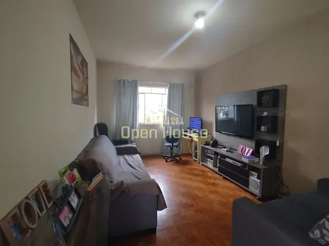 Casa com 455m² 7 quartos e 3 banheiros, à venda, no bairro Jardim Amália em Volta Redonda